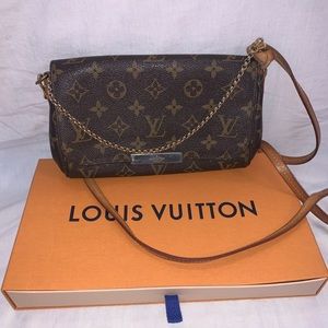 ❌SOLD❌ 100% AuthLouis Vuitton Favorite PM Monogram